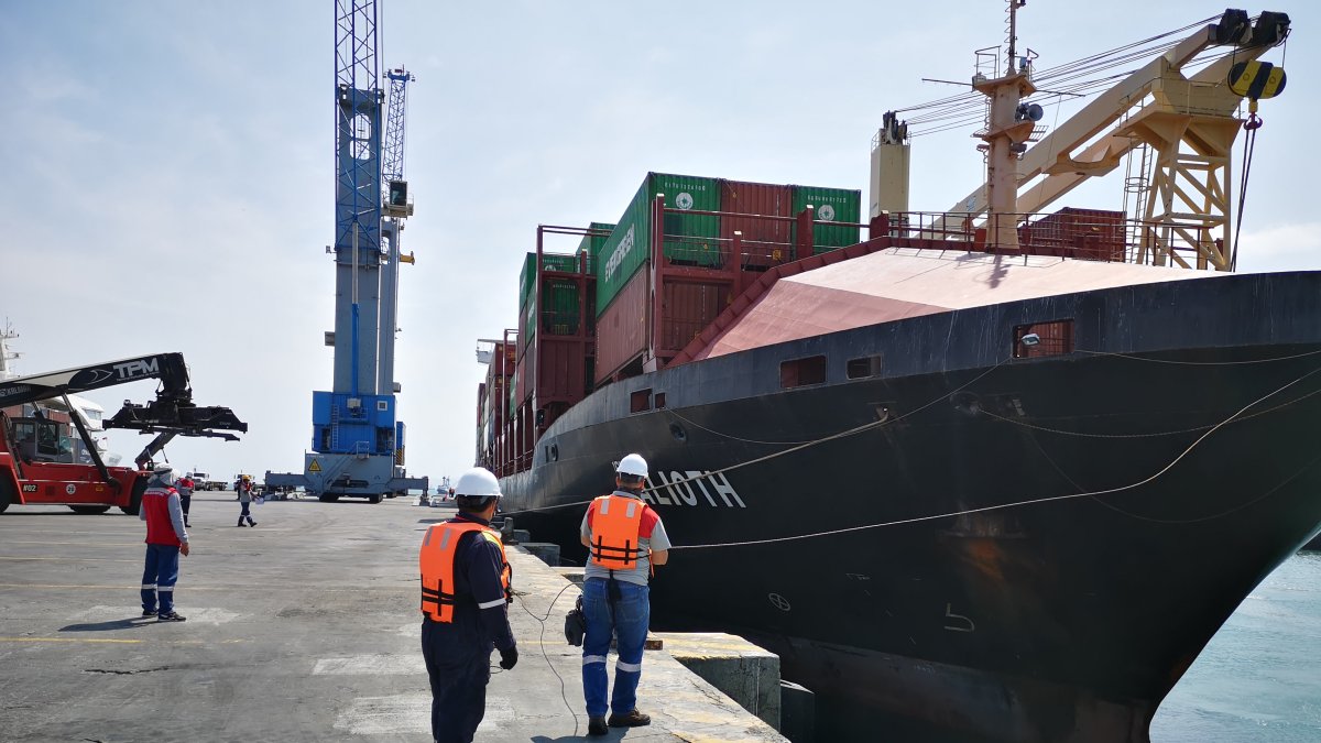 Las operaciones portuarias en Manta están controladas de forma conjunta entre TPM y la Policía.