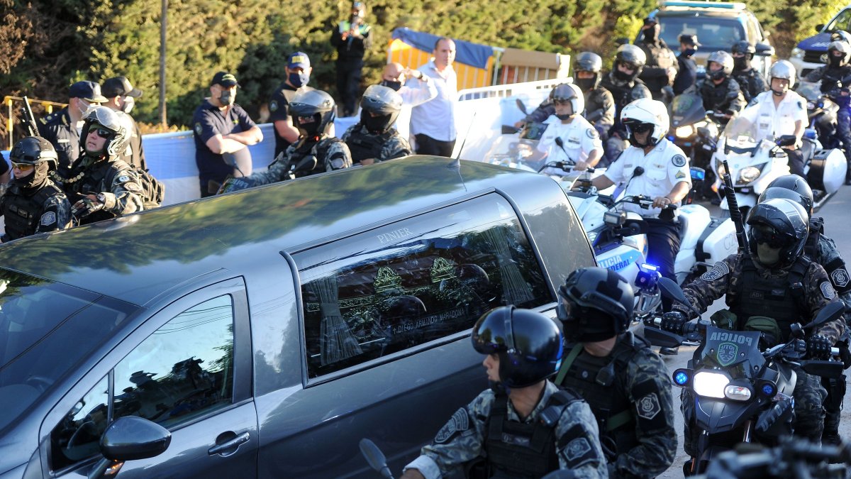 Muerte de Diego Maradona: 12 horas de agonía, necrosis, acumulación de líquidos e hipoxia
