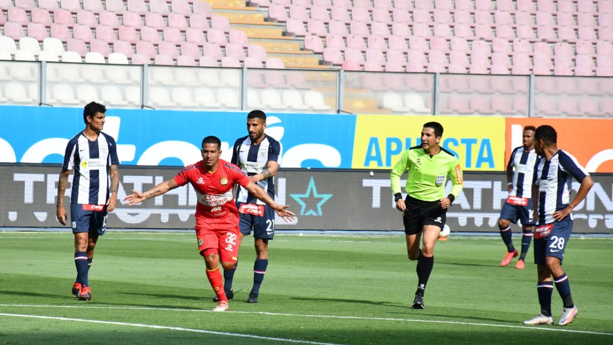 Alianza Lima, uno de los grandes del fútbol peruano, jugará en la segunda división.