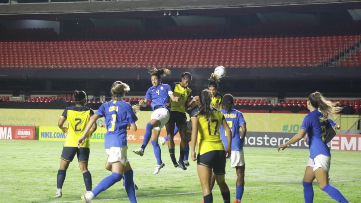Las selecciones femeninas de Brasil y Ecuador se midieron en el mítico Morumbí de Sao Paulo.