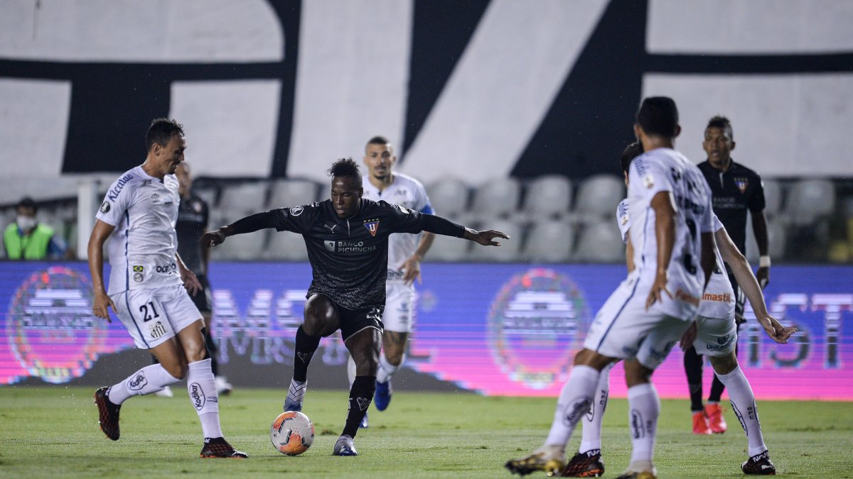 Tras derrotar por 1-0 al Santos en Brasil, por Copa Libertadores, los albos ahora se enfocan en el torneo local.