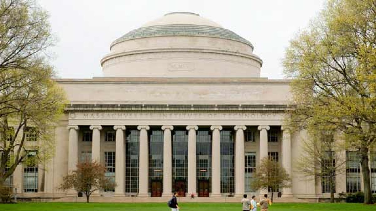 El Instituto Tecnológico de Massachusetts lidera la lista.