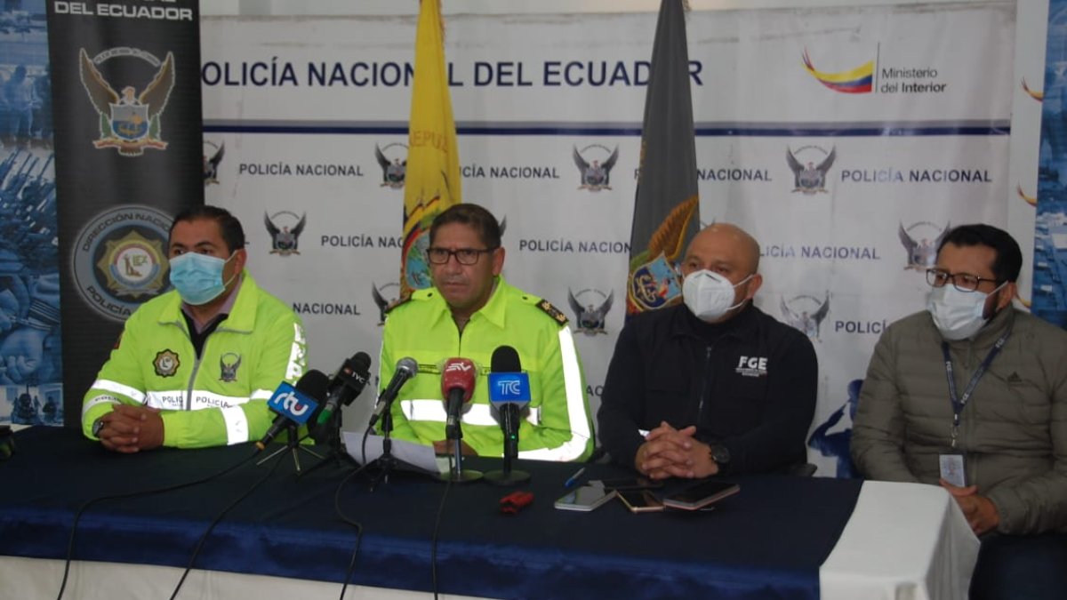 Informe. Cerca de la medianoche del miércoles el comandante de la Policía del Distrito Metropolitano Alain Luna informó los detalles de la captura.