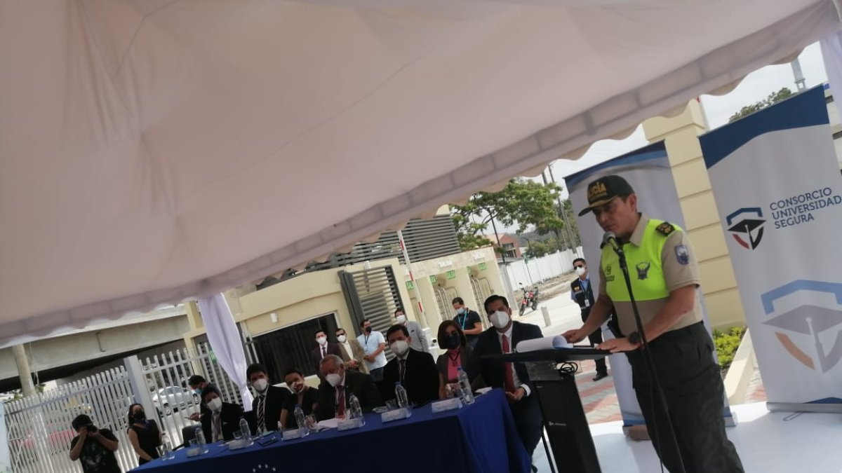 Anuncio. El pronuniciamiento lo hizo el comandante de la Zona 8, César Zapata, durante un evento en la Universidad de Guayaquil.