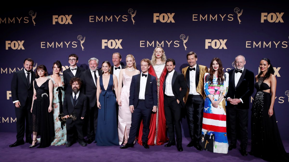 La serie Game of thrones tiene el récord de la producción de ficción más premiada de los Emmy (59 galardones en total).