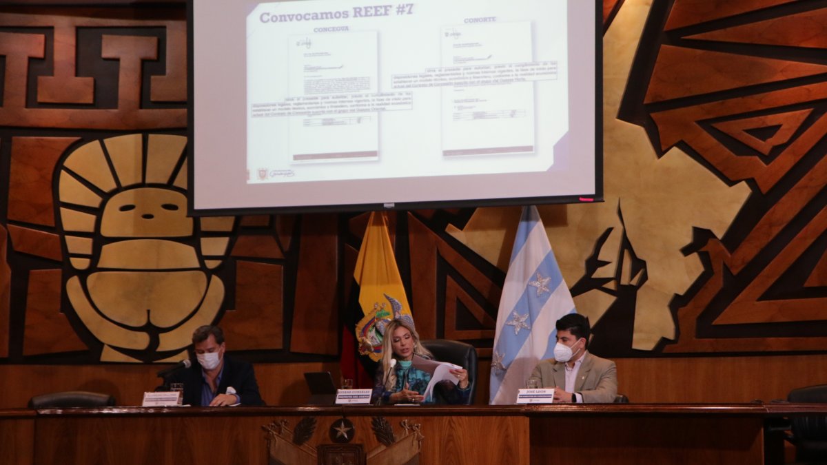 Anuncio. La prefecta del Guayas, Susana González, se pronunció sobre el tema ayer en una rueda de prensa.