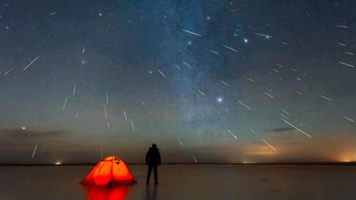 Referencial. Las geminidas constituyen la última lluvia de estrellas del año.