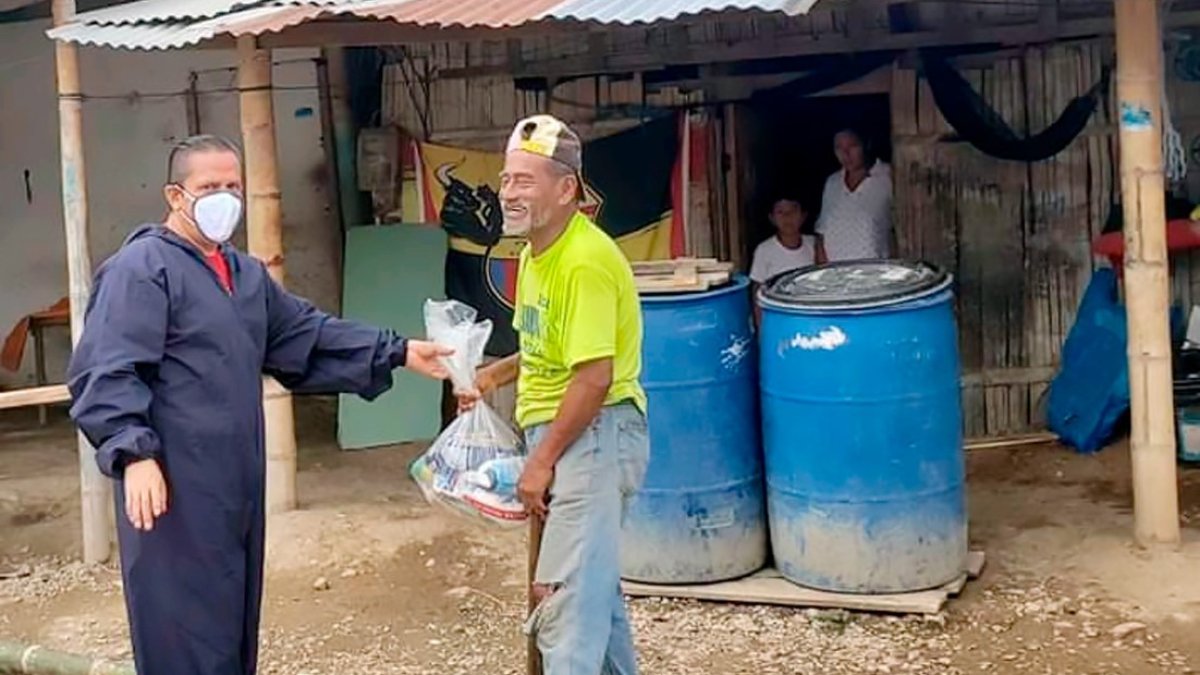 Todos los años la iglesia católica entrega este beneficio a las familias de escasos recursos.
