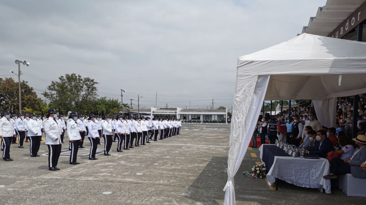 El acto se llevó a cabo en las instalaciones de la Comisión de Tránsito del Ecuador.