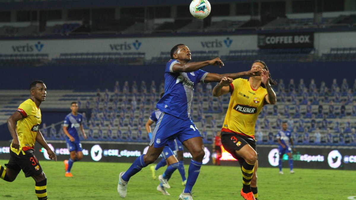 Amarillos y azules dividieron honores en el último Clásico jugado en el Capwell.