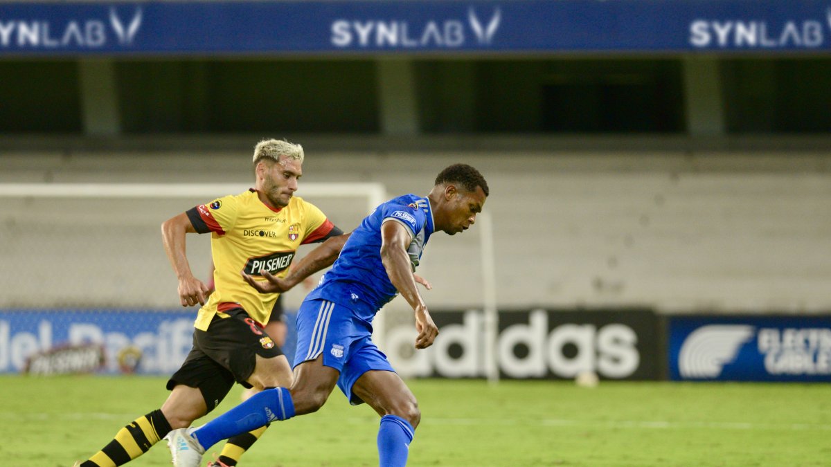 Emelec y Barcelona, junto a Guayaquil City, están en la pelea por la etapa.