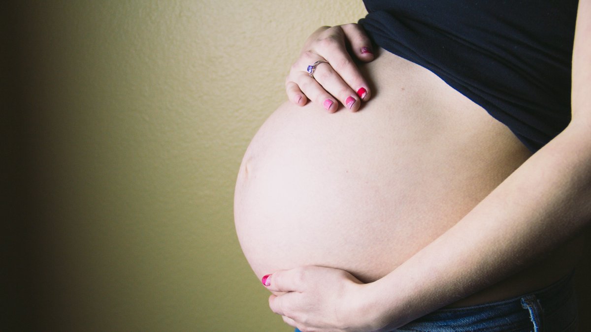 Se desconoce por el momento cómo estas partículas han podido entrar en el organismo humano, aunque el profesor a cargo del estudio apuntó que las vías más probables son la respiratoria y la alimentación.