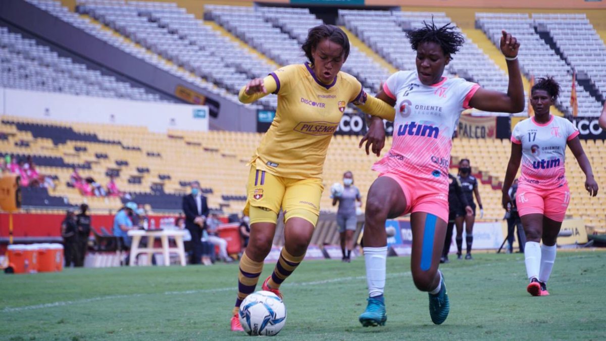 Las jugadores de Barcelona jugaron al todo o nada en el Monumental.