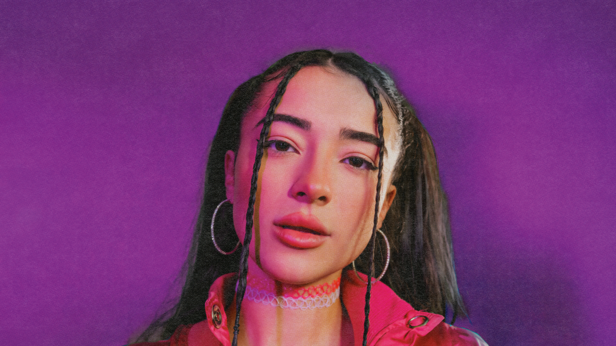 La cantante saltó de la plataforma YouTube a los escenarios.