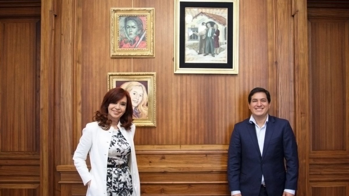 Amigüis. De tanto cariño que le tiene a Andrés Arauz, la vicepresidenta argentina se metió en un lío diplomático.