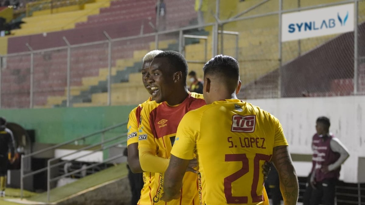 Barcelona en este partido perdió a Velasco que se le terminó el torneo, al salir expulsado con tarjeta roja.