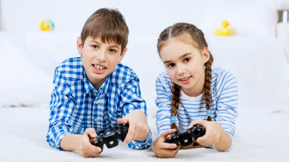 Cada vez son más los menores de 18 años que consiguen destacarse en los e-Sports a nivel mundial.