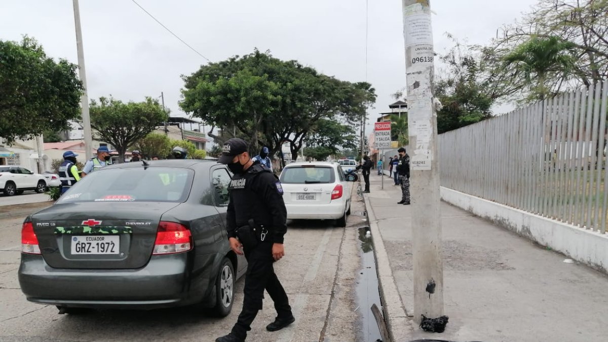 Desde el amanecer, varios sectores son intervenidos por agentes de control.