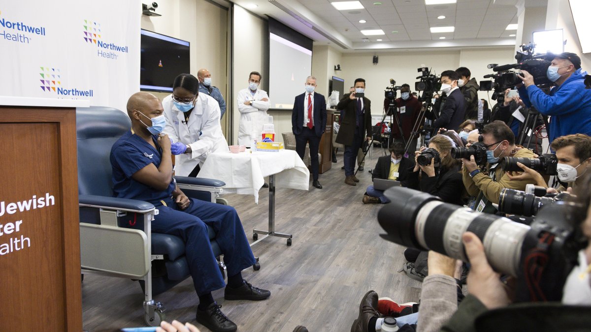 La vacunación inició en el país norteamericano el pasado 14 de diciembre.