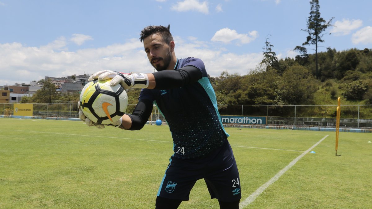 Hernán Galíndez dijo que como profesionales, los jugadores de Universidad Católica siempre salen a la cancha a ganar.