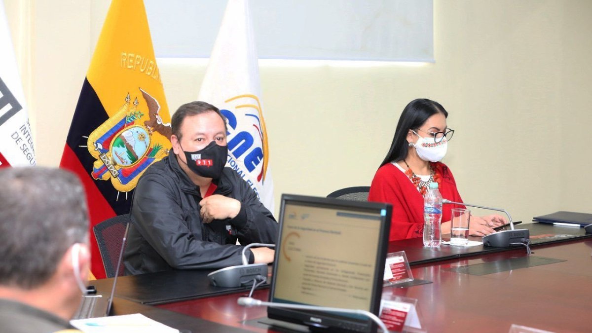 El CNE en disputa con el TCE por participación de un partido político.