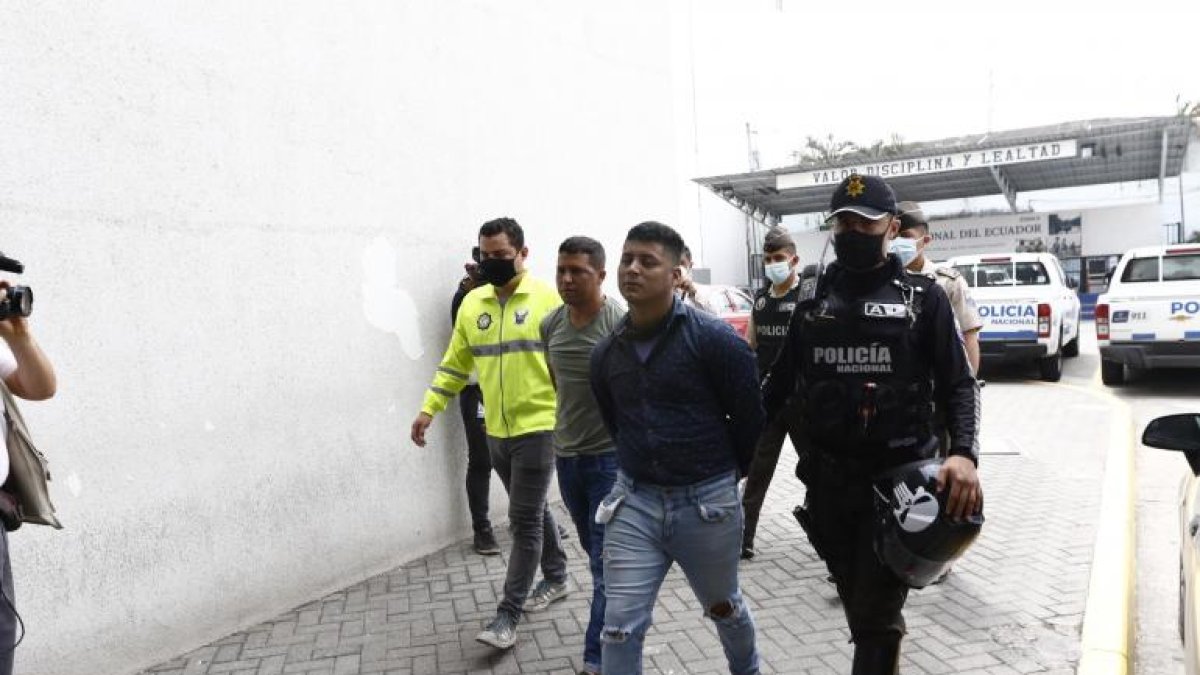 Este miércoles dos hombres fueron capturados luego de que asaltaran a un transeúnte, quien cargaba más de 20.000 dólares.