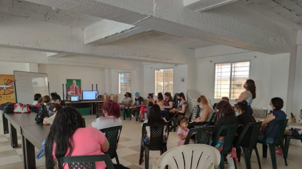 Uno de las capacitaciones dadas en el Refugio Espíritu Santo en fechas anteriores.