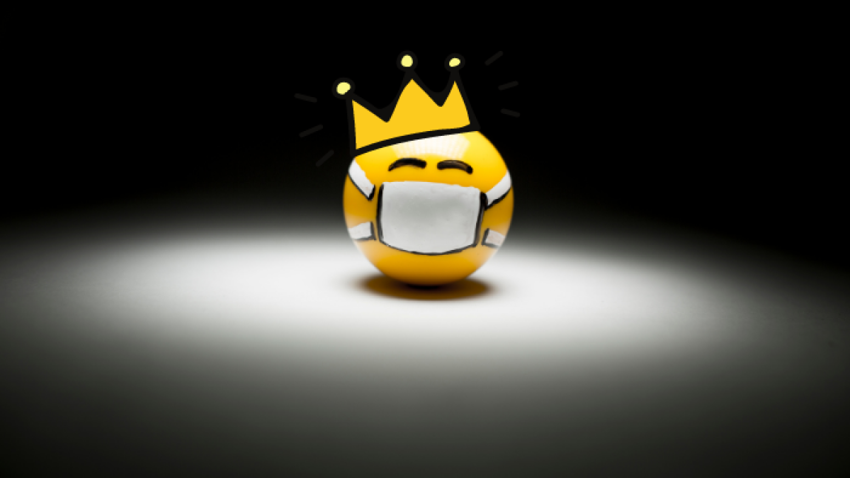 El emoji de mascarilla superó al emoji de abrazo en 2020.