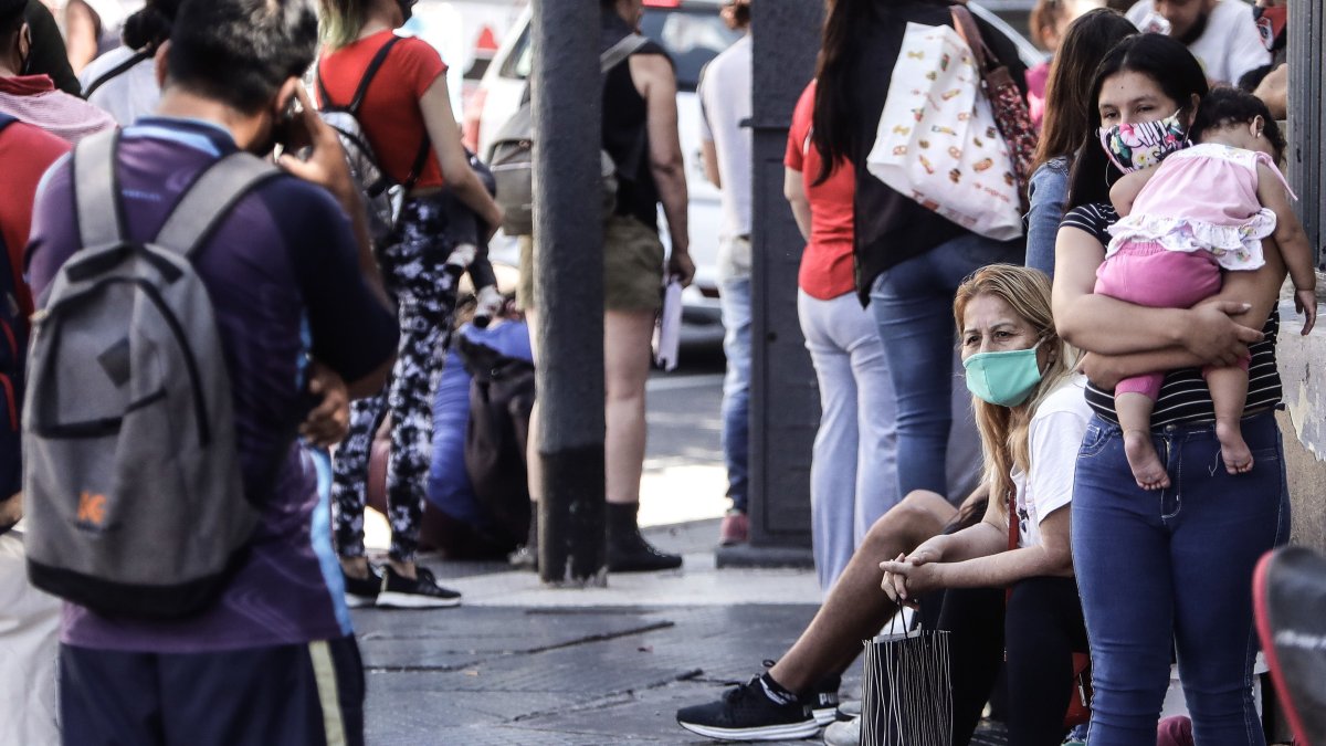 El desempleo ha aumentado sin frenos desde el inicio de la pandemia.