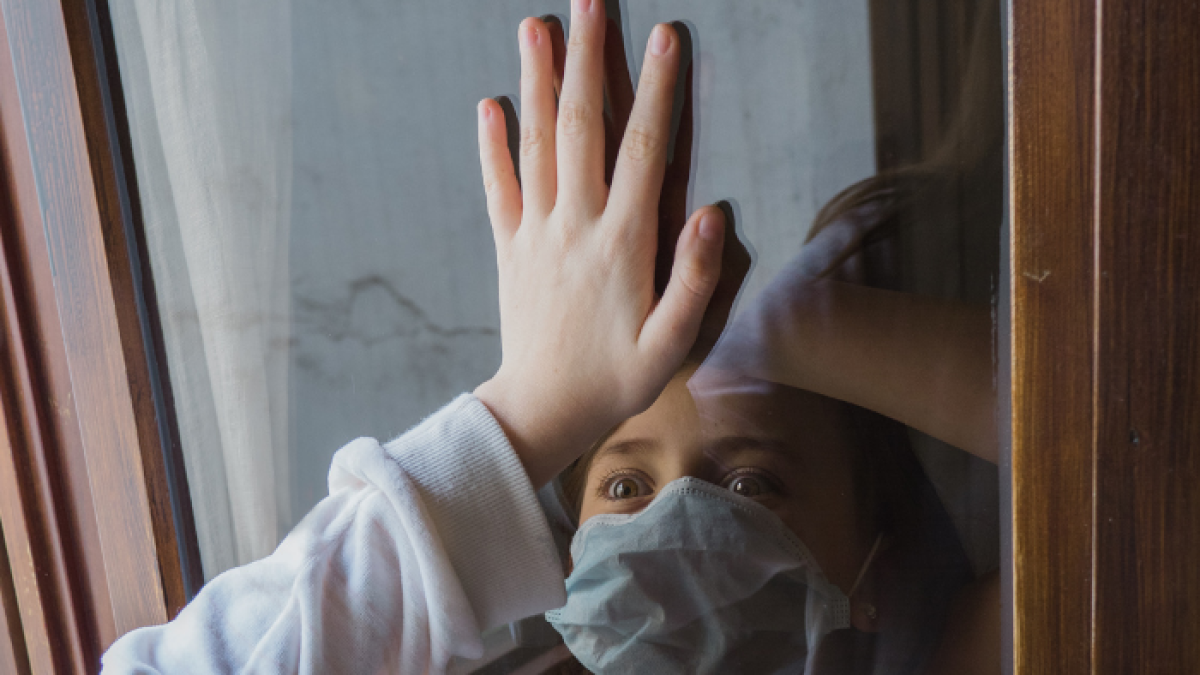 Las actividades comerciales minoristas también están cerradas, excepto alimentación y farmacias.