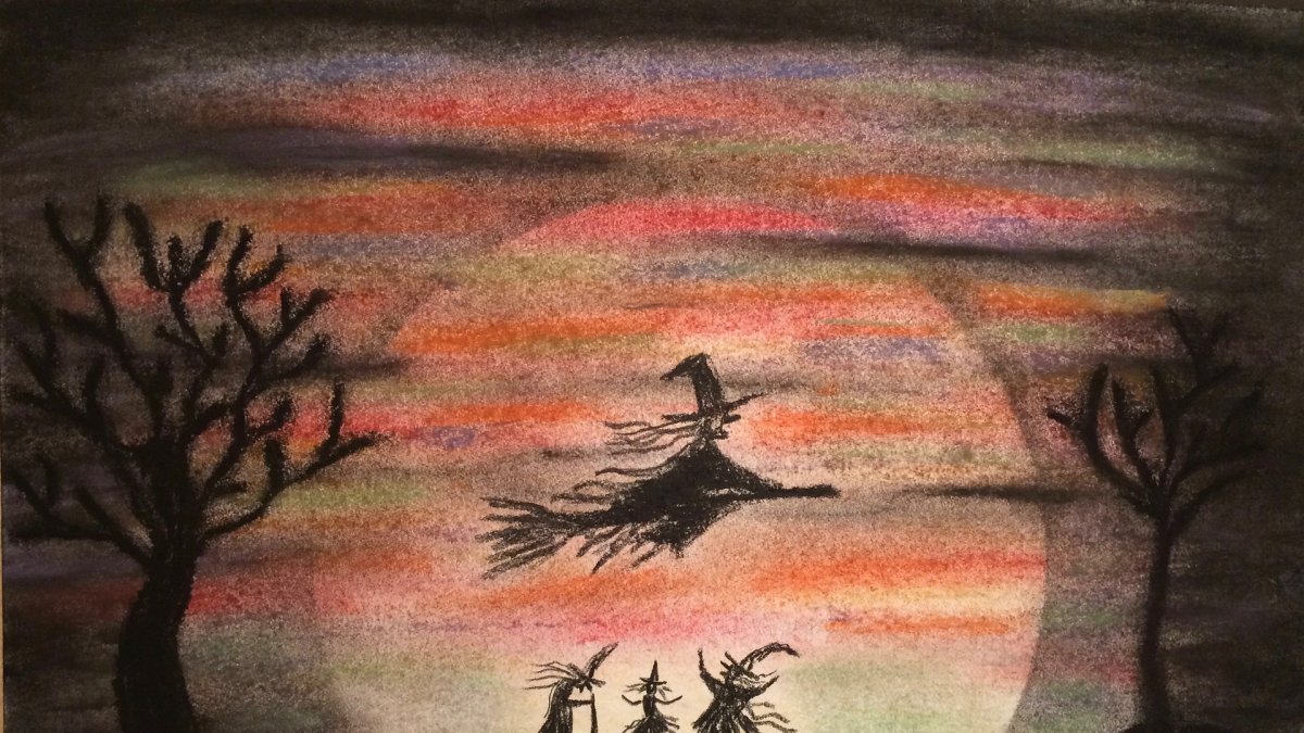 En Noruega las escobas se esconden para evitar que las brujas se transporten en ella e ingresen a sus casas.