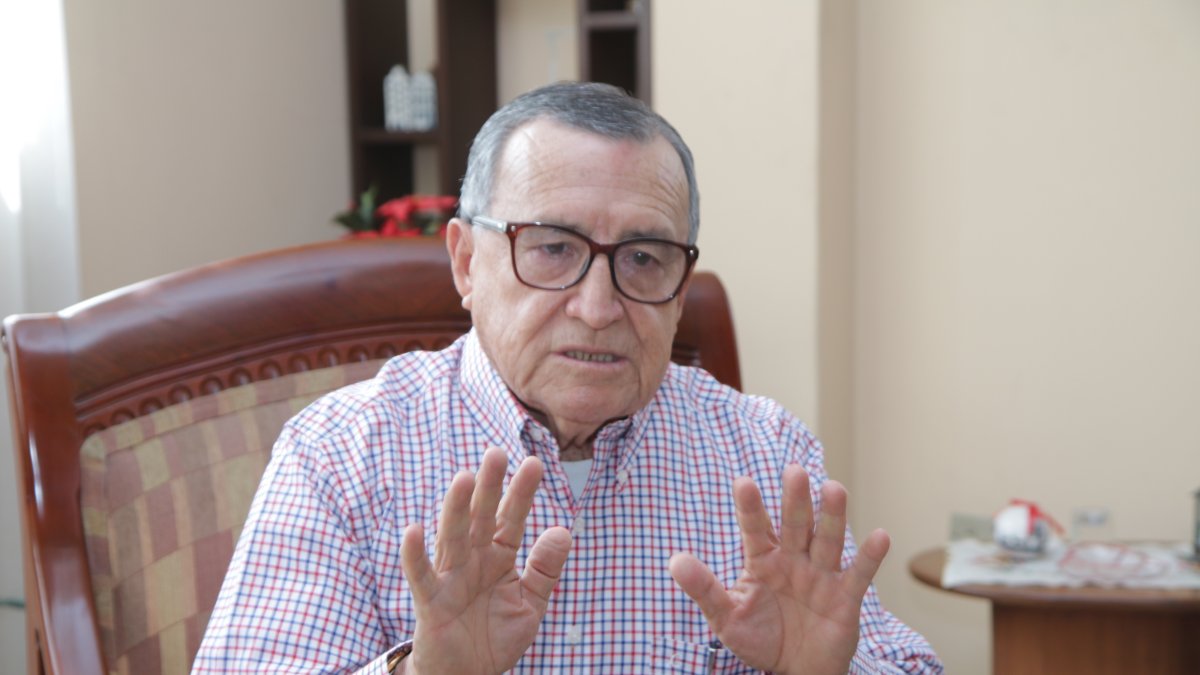 Exdirector provincial de Educación del Guayas y exministro de Educación encargado.

Agencia (ag-extra)