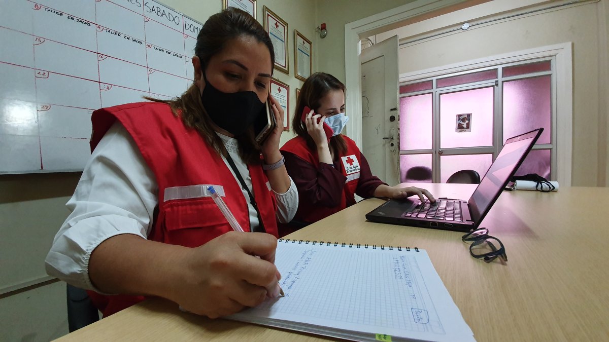 La Cruz Roja cuenta con el servicio de asistencia telefónica en Psicología.