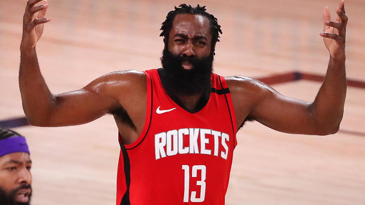 James Harden asegura que fue a la reunión, pero mantuvo distancia.