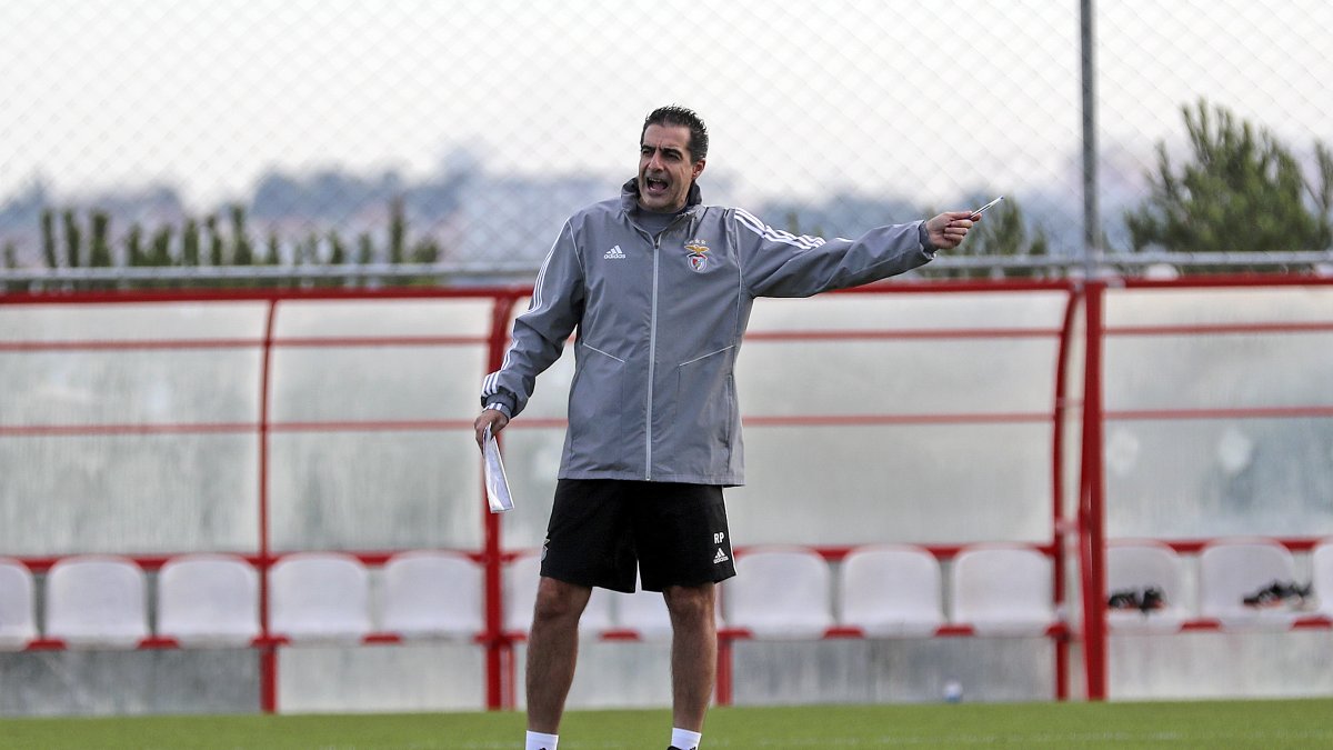 Experiencia. Renato Paiva viene de dirigir al Benfica B en Europa.