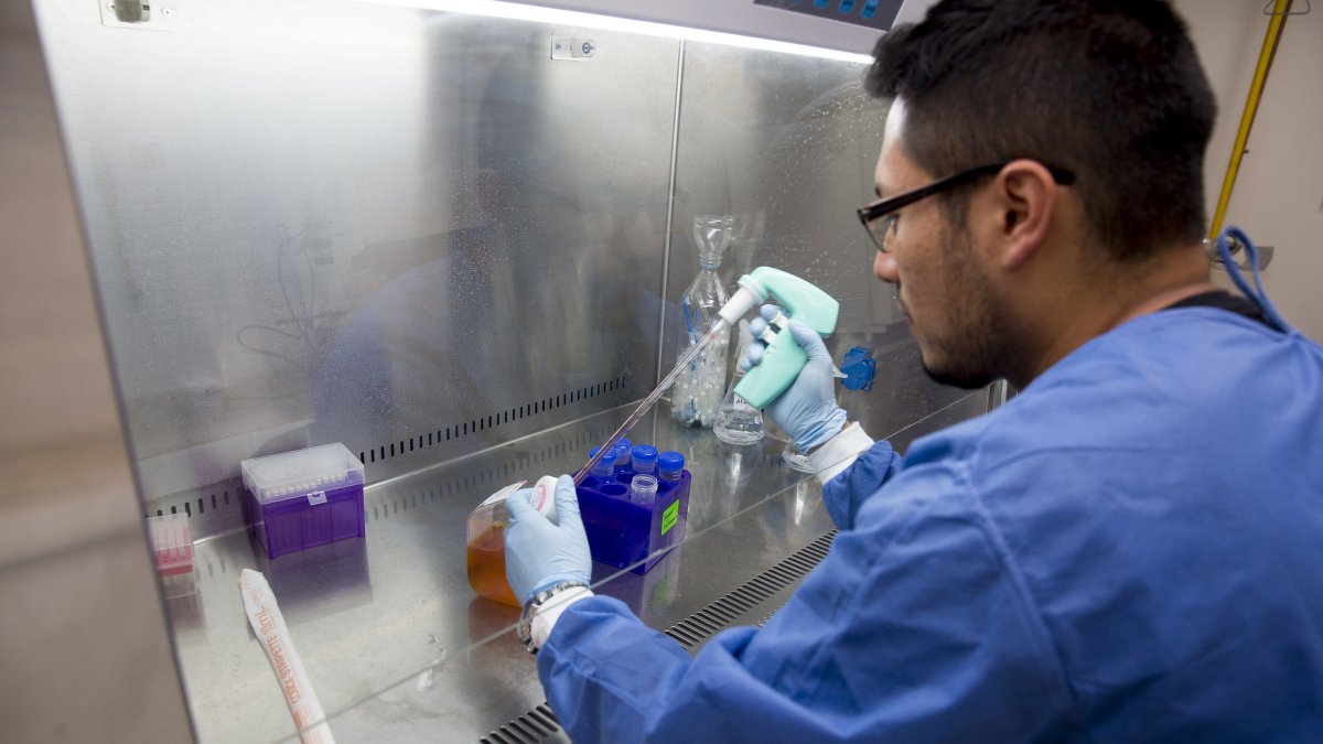 Los investigadores del Instituto de Microbiología de la Universidad San Francisco de Quito han estado entre los más consultados por los medios.