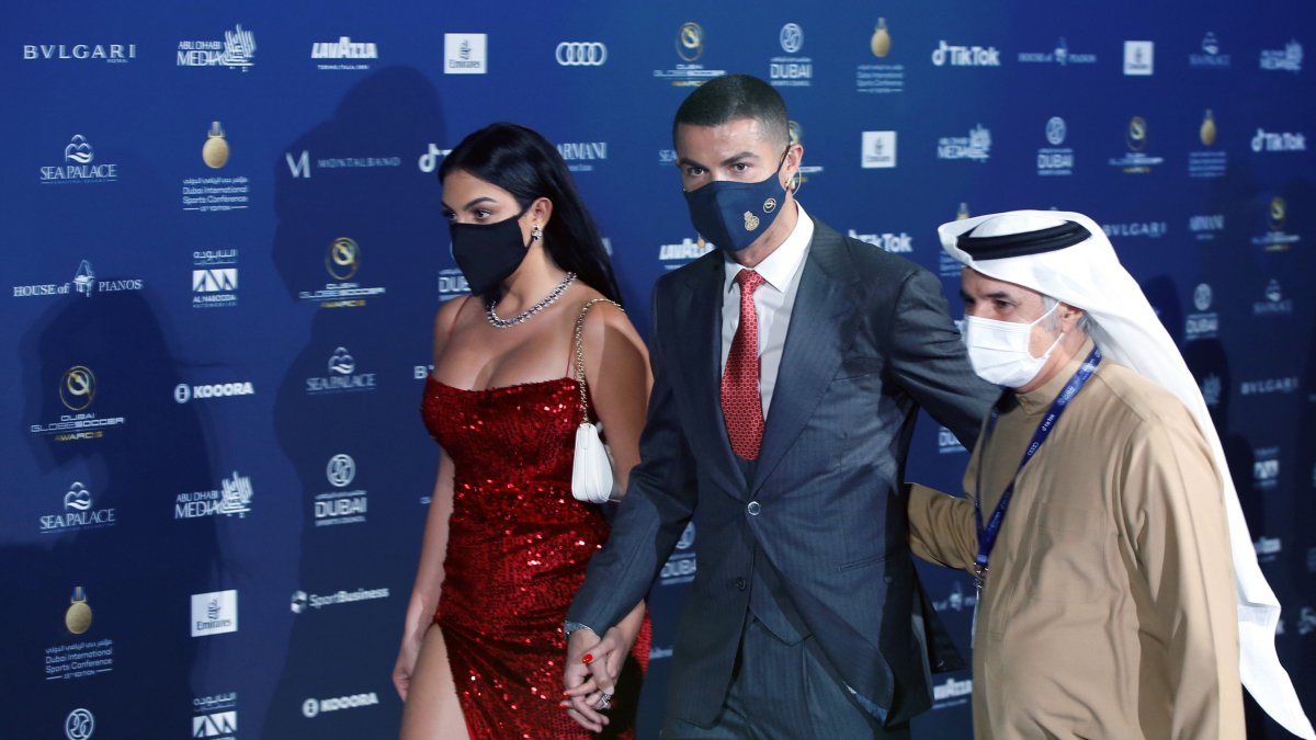 El portugués Cristiano Ronaldo acudió para recibir el premio como el mejor del siglo.