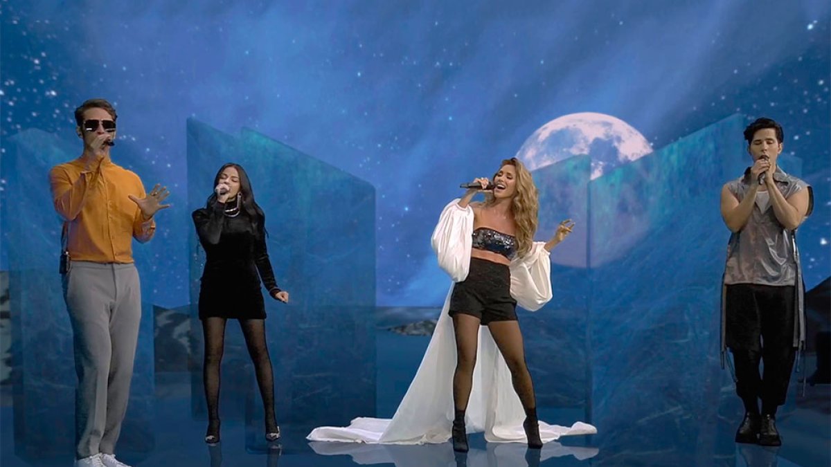 Christopher, Maite, Anahí y Christian.