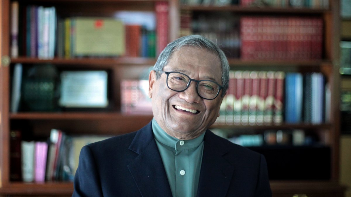 Armando Manzanero, conocido como el rey del romanticismo, falleció este lunes 28 de diciembre de 2020 de covid-19 tras varios días intubado en un hospital.