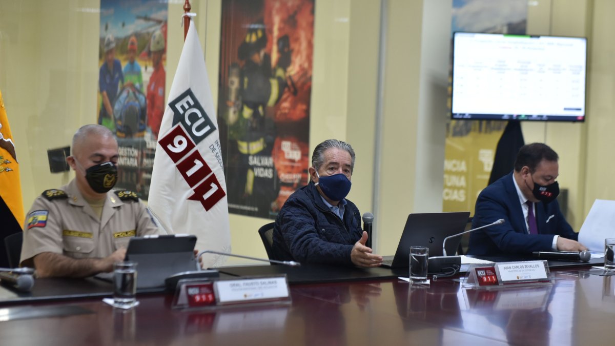 Críticas. Zevallos dijo que no le parecía apropiado que se haya inaugurado la aerovía en estas semanas.



28 de diciembre 2020

KARINA DEFAS 

Agencia (ag-expreso ag-extra ag-quito)