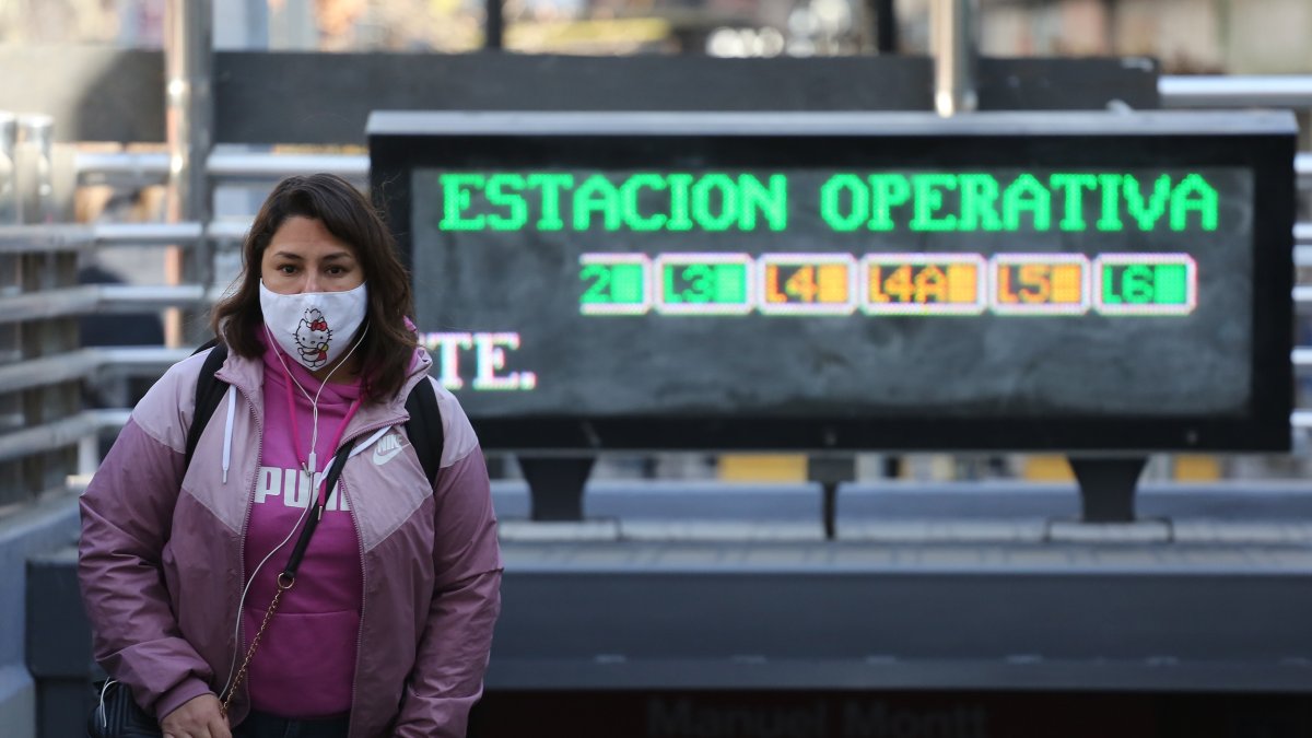 Chile bordea los 16.500 muertos desde el inicio de la pandemia en marzo, tras registrar 45 nuevos fallecidos por covid-19 este martes.