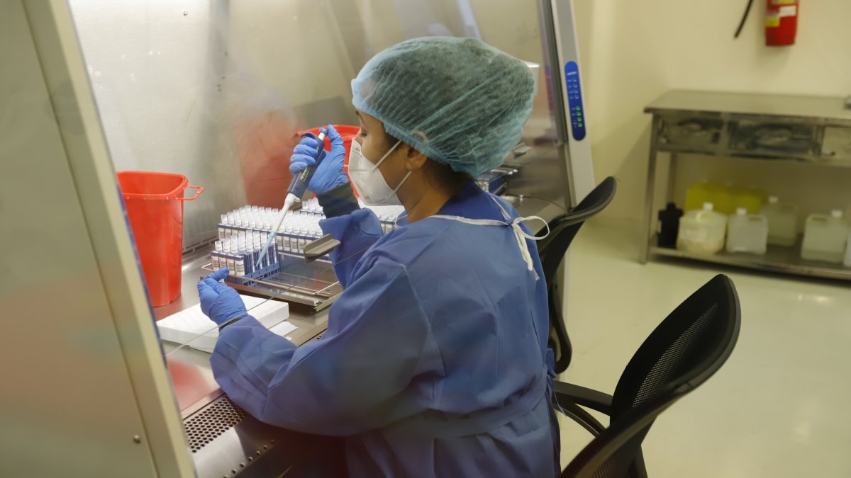 El laboratorio del INSPI en Guayaquil ha sido uno de los principales procesadores de las pruebas PCR de diagnóstico de la Covid-19.