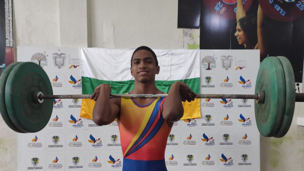Protagonista. El halterista federado por Zamora fue llamado a la selección nacional y compitió en el Sudamericano y Panamericano en línea que se disputó en diciembre pasado.