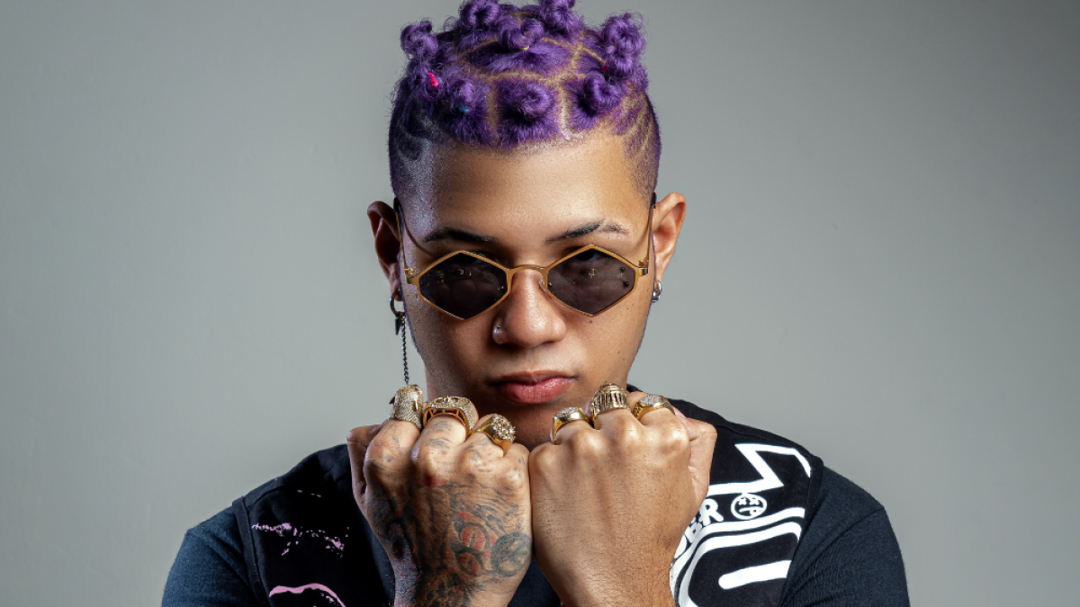 El Boza, es un artista panameño de 23 años.