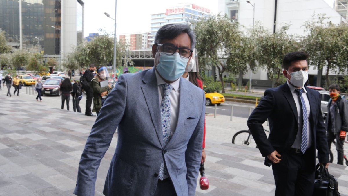 Defensa. Paúl Ocaña es uno de los defensores de los procesados.