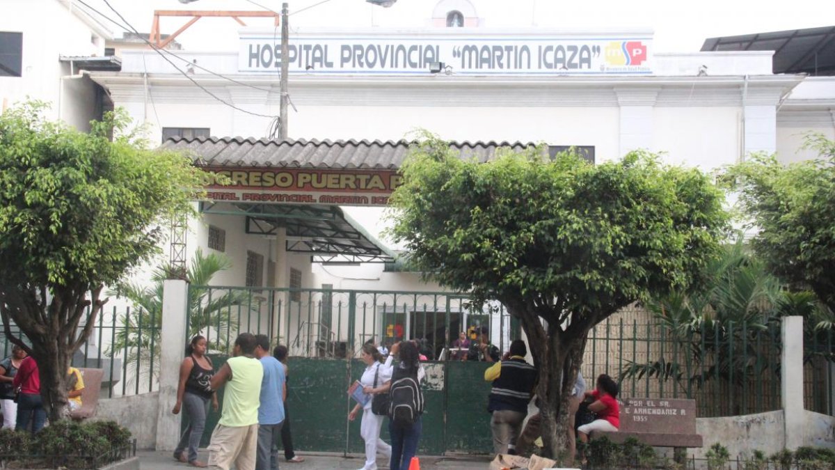 El hombre fue a Quevedo, pero como no hubo camas lo trasladaron al hospital Martín Icaza de Babahoyo.