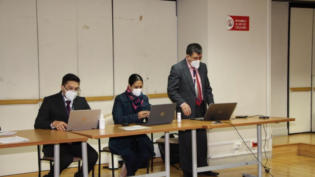 Diligencia. El fiscal Wilson Toainga durante la audiencia de apelación cumplida este viernes 8 de enero en la Corte Nacional de Justicia.