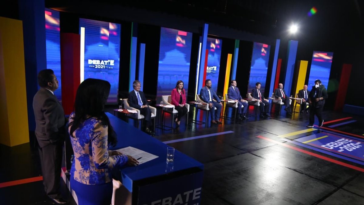 Cada participante presidencial tendrá un minuto con 30 segundos para dar su exposición y un minuto adicional para aclaración o réplica.