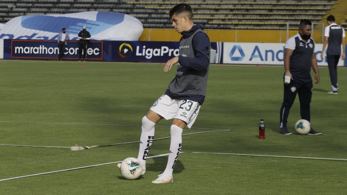 Luca Sosa llegó en 2018 a Ecuador para jugar en Deportivo Cuenca.