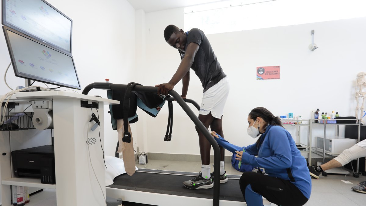 Los jugadores se sometieron primero a las pruebas médicas para controlar, entre otras cosas, el peso y el estadio físico después de vacaciones.